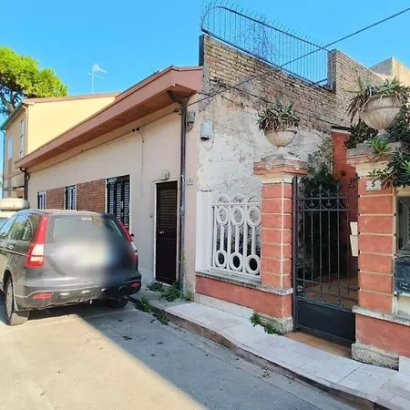 Casa Con Giardino A Due Passi Dal Mare Apartament *